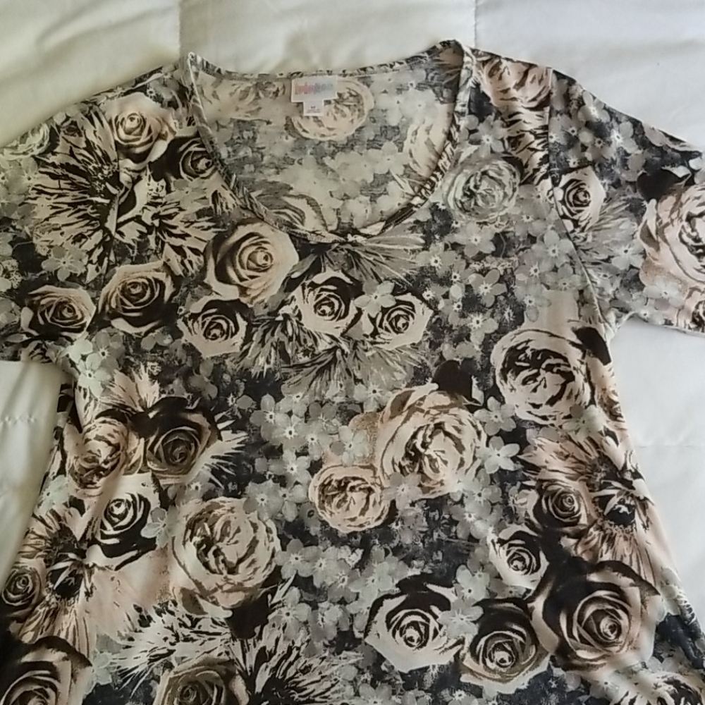 Lularoe Perfect Tee Gray Silver Blush Floral